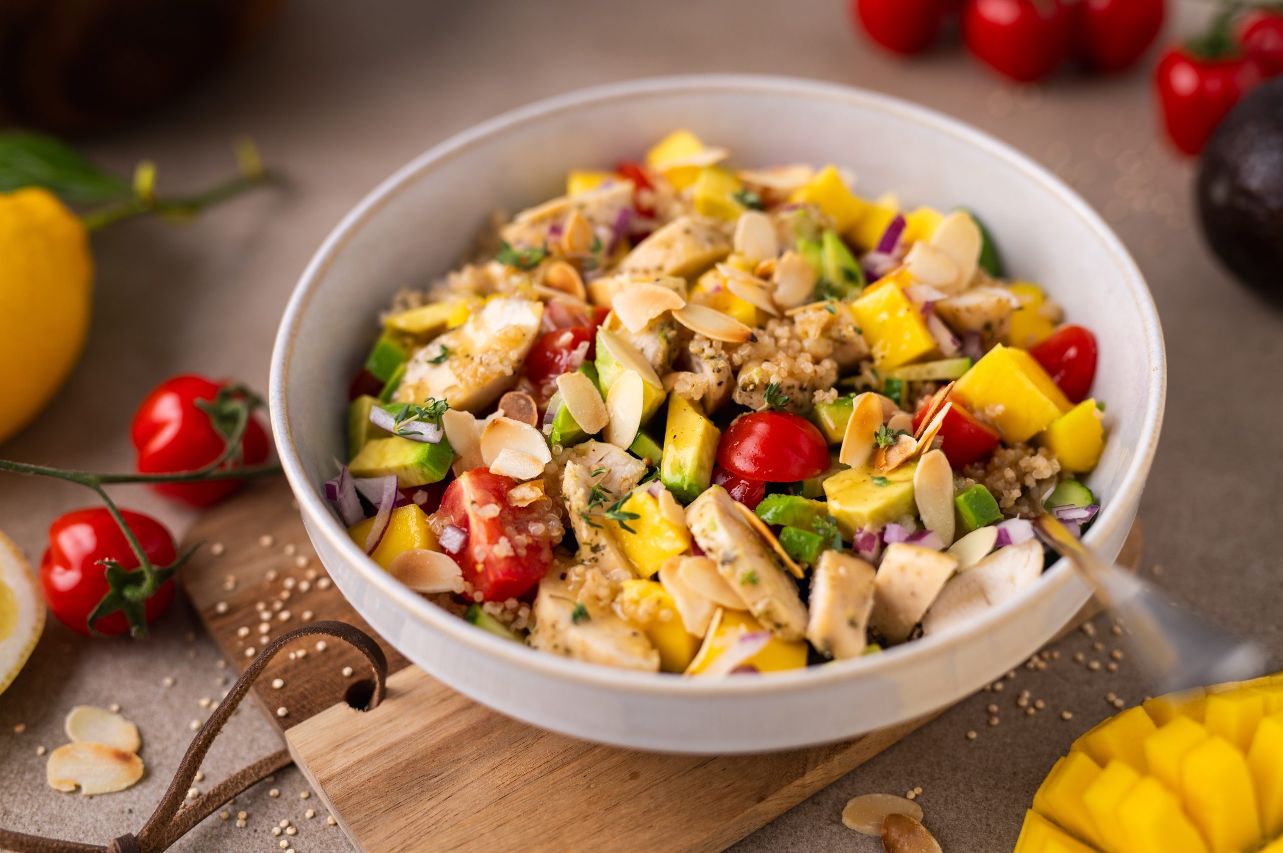 You are currently viewing SALOTOS SU KEPTA VIŠTIENA, BOLIVINĖS BALANDOS KRUOPOMIS IR MANGAIS